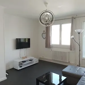 https://la-grace.hotels-rhonealpes.com